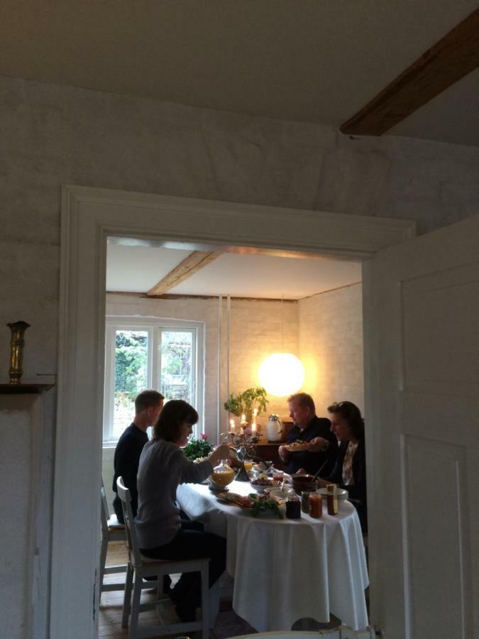 Pegasus Bed And Breakfast Helsinge Buitenkant foto